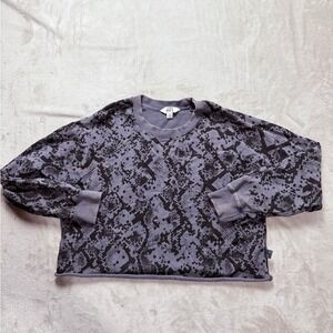 Joy Lab Womens Snake Print Cropped Sweatshirt Gray Black Size Medium